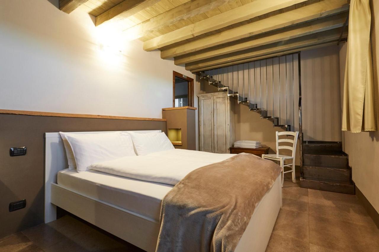 Agriturismo Alba Del Borgo 피덴차 외부 사진