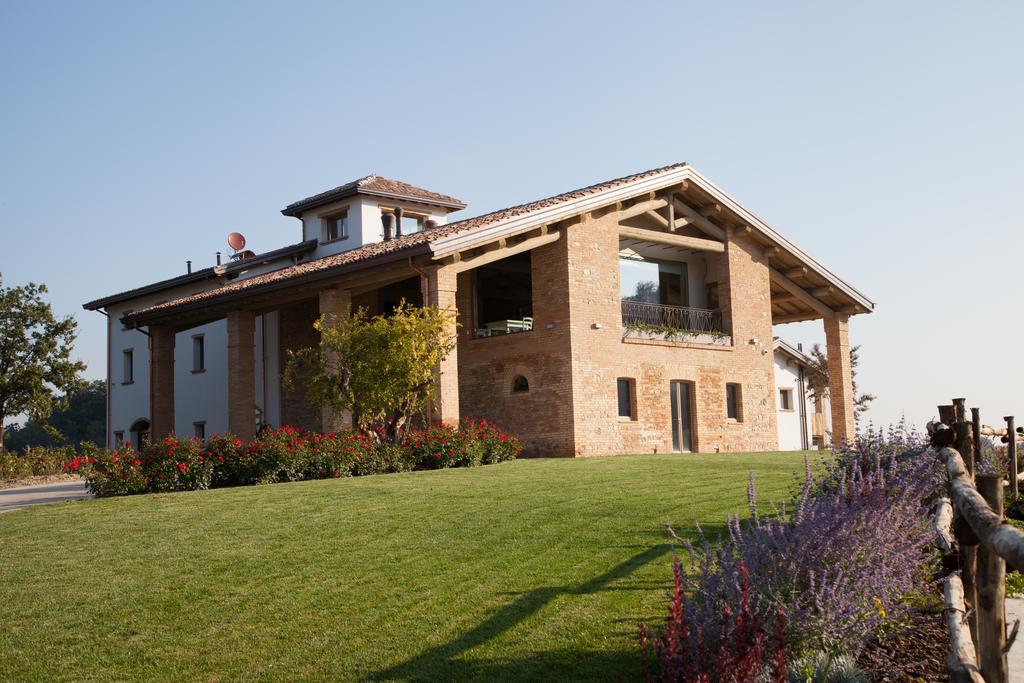 Agriturismo Alba Del Borgo 피덴차 외부 사진
